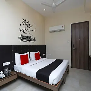 Jade Varanasi